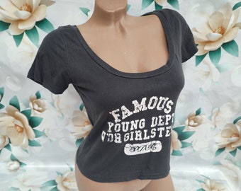 90s Vintage Women's Black Crop Top Short Sleeve. Size XS-S.