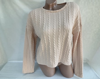 90s Vintage Women's Beige Cropped Sweater/Pullover Oversized Long Sleeve. Size S-M.