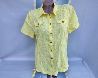Blusa de algodón amarillo floral de manga corta para mujer, años 90. Talla M.