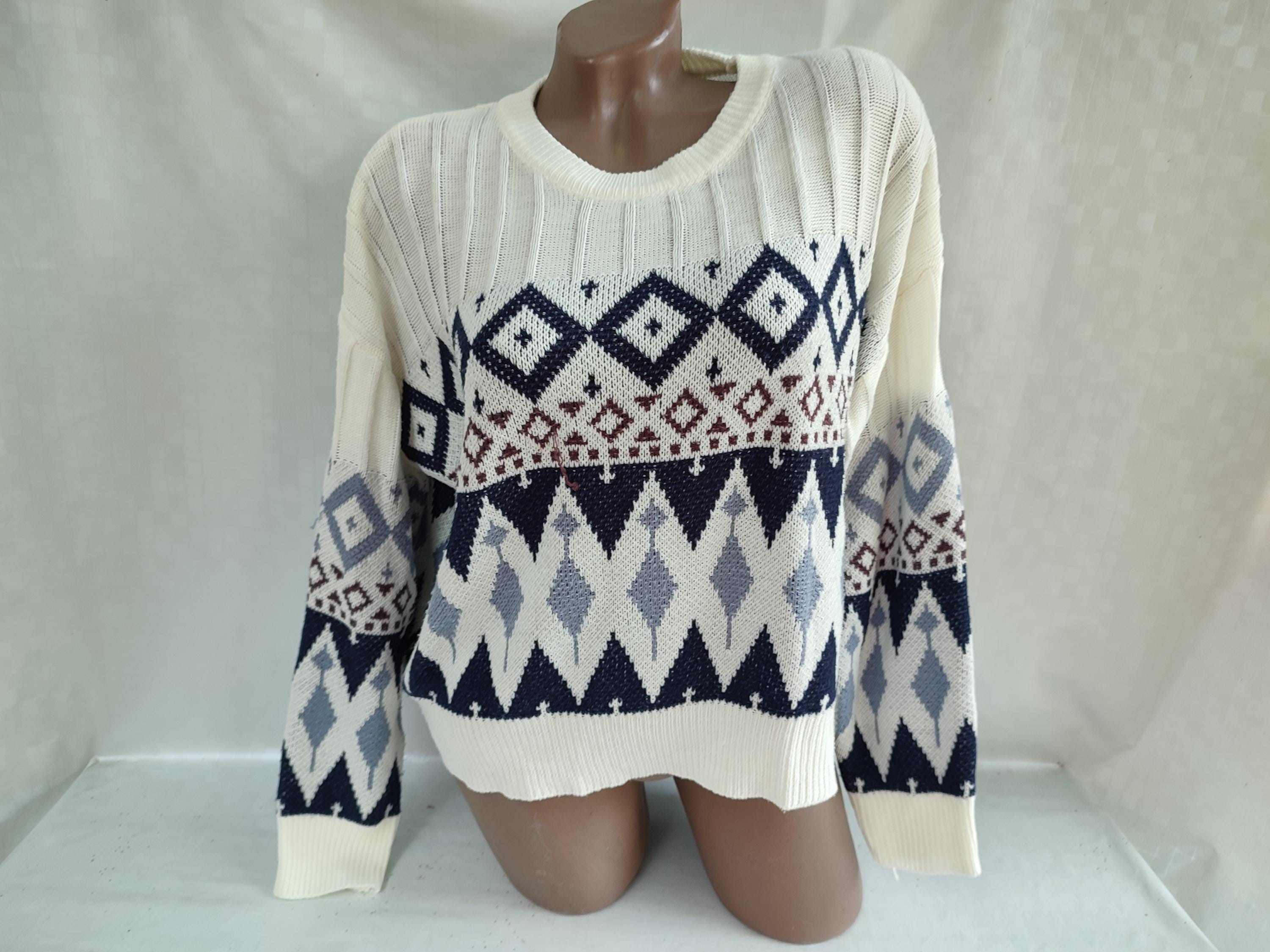90s Vintage Women's White Nordic Oversized Cropped Sweater/Pullover Long Sleeve. Size M-L.