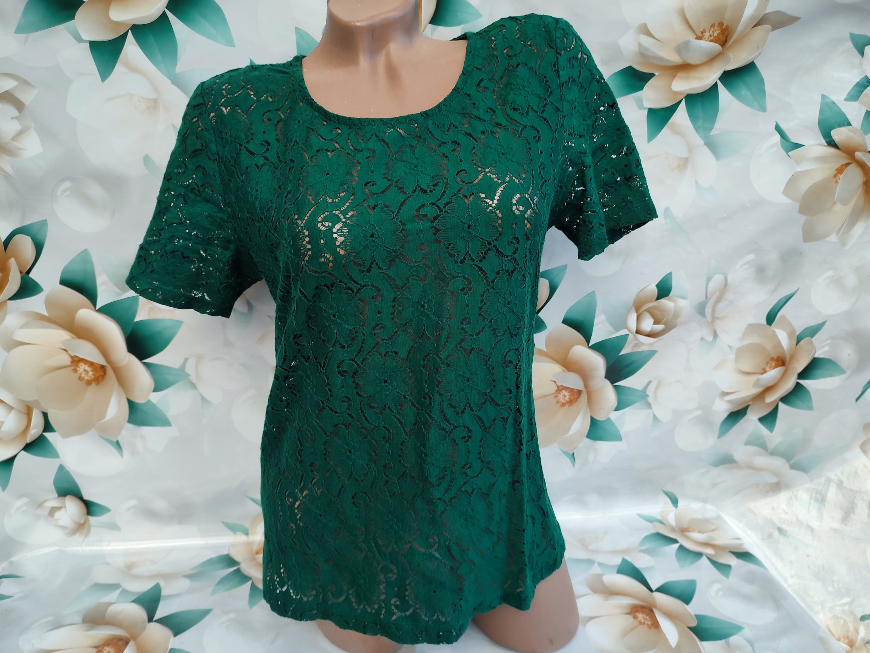 90s Vintage Women's Emerald Green Eyelet Lace Blouse/top Short - Main Image