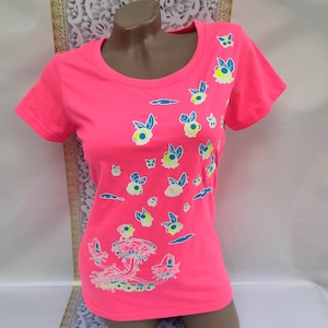 90er Jahre Vintage Damen Neon Pink Blumen Print Top Kurzarm. Größe S-M.