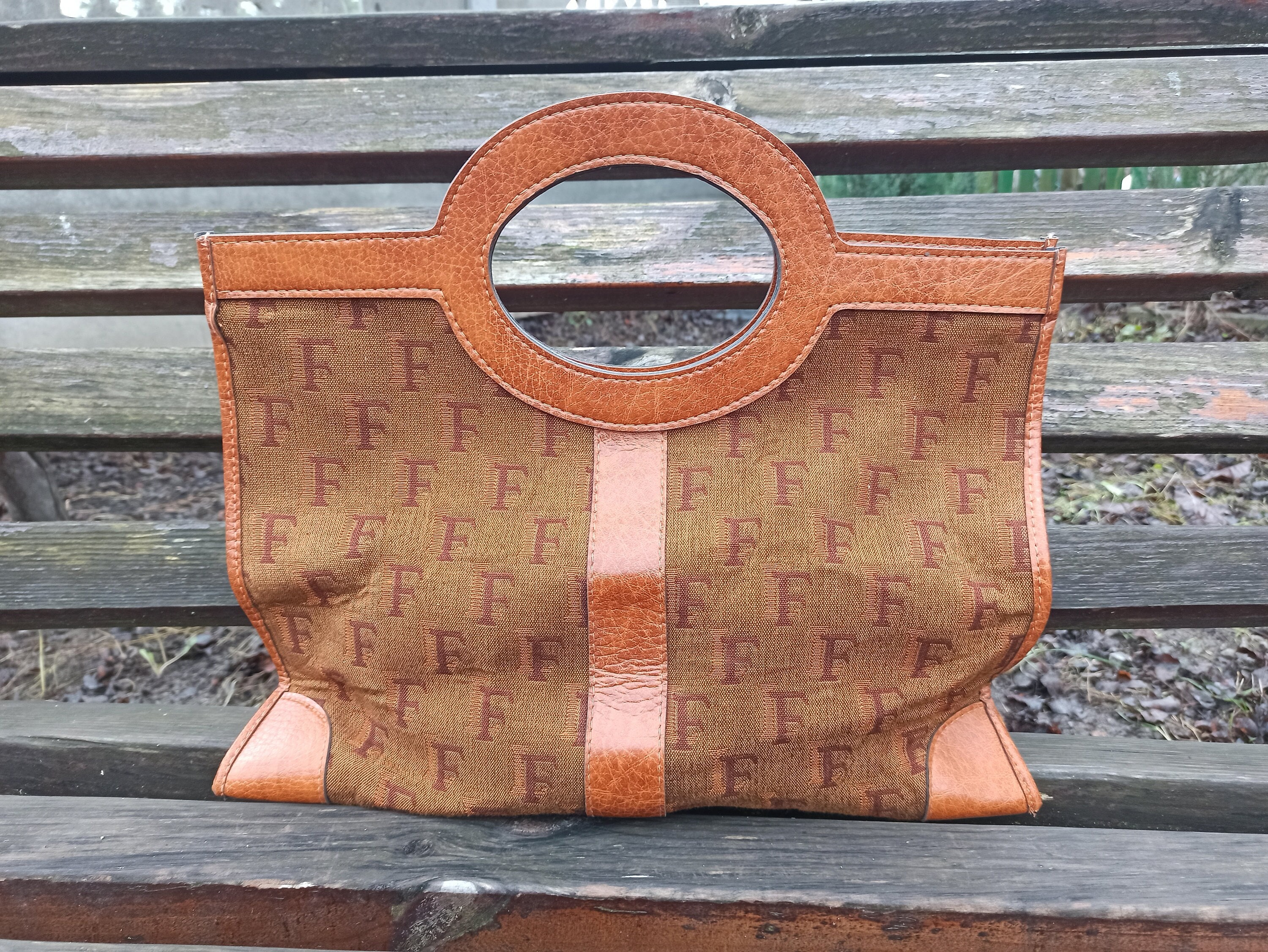 90s Vintage Women's Brown Louis Feraud Tote Handbag. Bag -  Canada