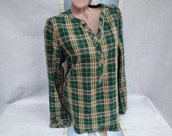 90s Cotton Women's Green Plaid Blouse Long Sleeve. Sizes M-L.