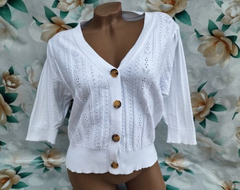 Top blanco vintage de los 90 para mujer, con ojales, botones y mangas cortas. Talla M-L.