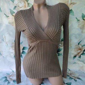 90s Vintage Women&#39;s Green Ribbed Sweater/Pullover V-Neck Long Sleeve. Size XS-S.
