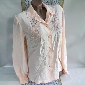 90s Vintage Viscose Women&#39;s Pastel Pink Lace Inserts Blouse/Shirt Long Sleeve. Size S-M.