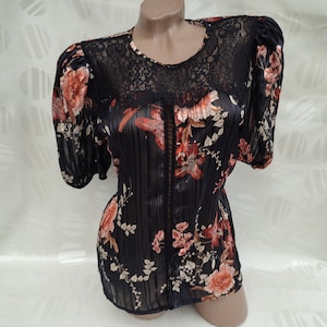 90s Vintage Italy Womens Black Translucent Lace Blouse Floral Print Short Sleeve. Size M.