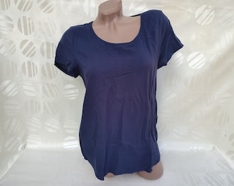 90s Vintage Viscose Damen Blau Top/T-Shirt Kurzarm. Größe M-L.