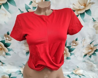 90s Vintage Women's Red Crop Top Short Sleeve. Size XS-S.