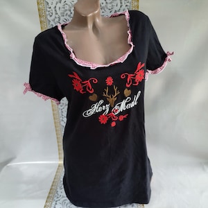 90s Vintage Cotton Women&#39;s Black Floral Embroidery Top/T-Shirt Short Sleeve. Size L.