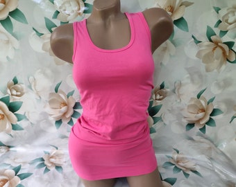 90s Vintage Women's Pink Top/Tank Top. Size XS-S.