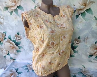 90er Jahre Vintage Damen Gelb Floral ärmelloses Crop Bluse/Shirt. Größe L-XL.
