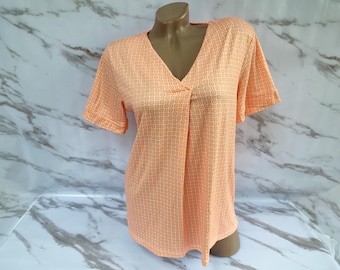 90s Vintage Women's Orange Geometric V-Neck Short Sleeve Top. M Size.