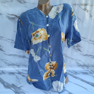 90s Vintage Silk Viscose Women Blue Floral Blouse Short Sleeve. Size M-L.