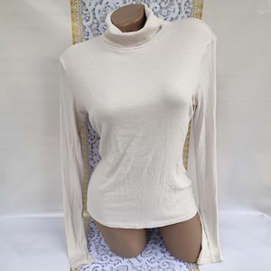 90er Jahre Vintage Baumwolle Damen Weiß Stehkragen Gerippter Rollkragen Langarm. Größe S-M.