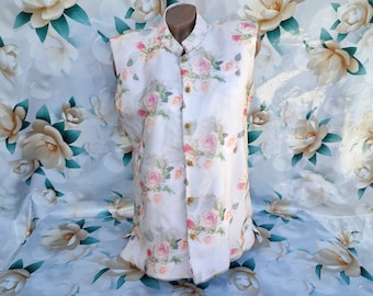 90s Vintage women's white boho vest floral rose print. Size L-XL.
