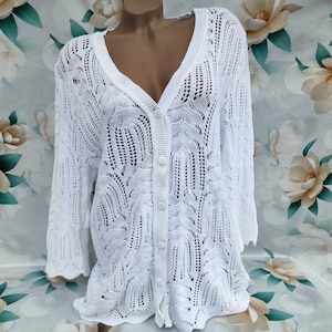90s Vintage women&#39;s white knitted cardigan with eyelets and buttons, long sleeve. Size L-XL.