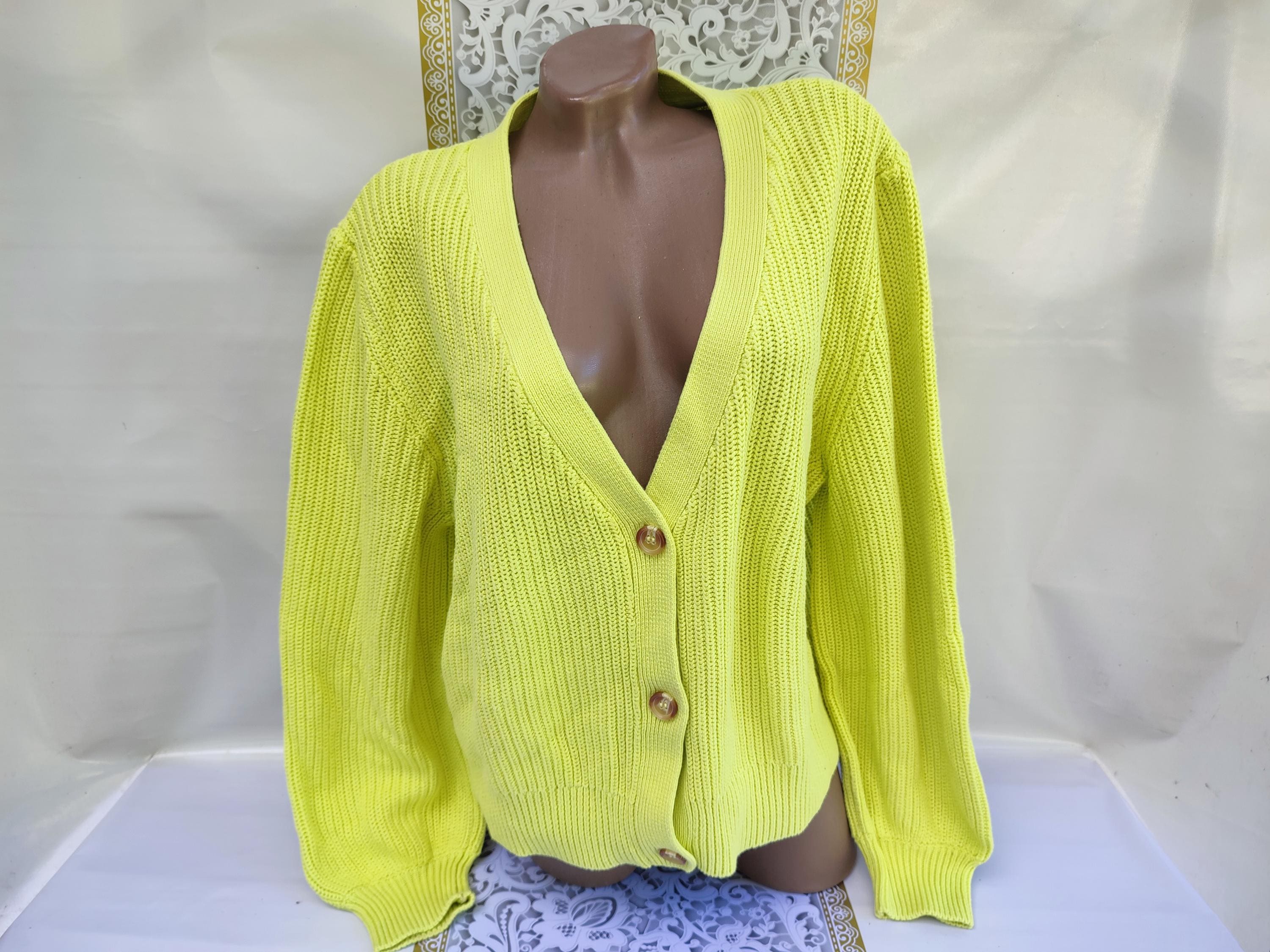 9090  Angel Knit Cardigan 【green】 BCBG green cardigan so so cute #knit #crochet #lime | Depop