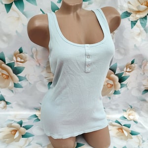90s Vintage women&#39;s mint ribbed tank top. Size S-M.