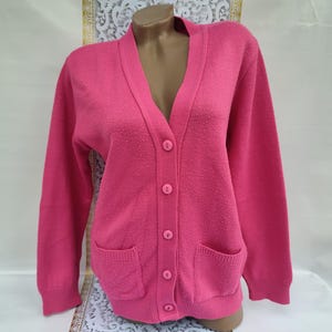 90s Vintage Women&#39;s Pink V-Neck Button Down Cardigan With Pockets Long Sleeve. Size L.