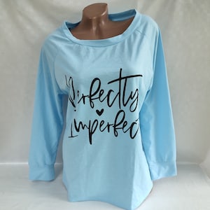 90s Vintage Womens Light Blue Sweatshirt Oversized Long Sleeve. Size S-M.