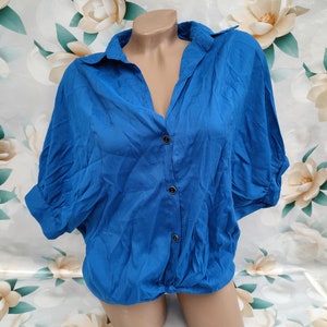 Blusa/camisa feminina vintage de algodão azul Y2K, estilo hippie, manga curta. Tamanhos M-G.