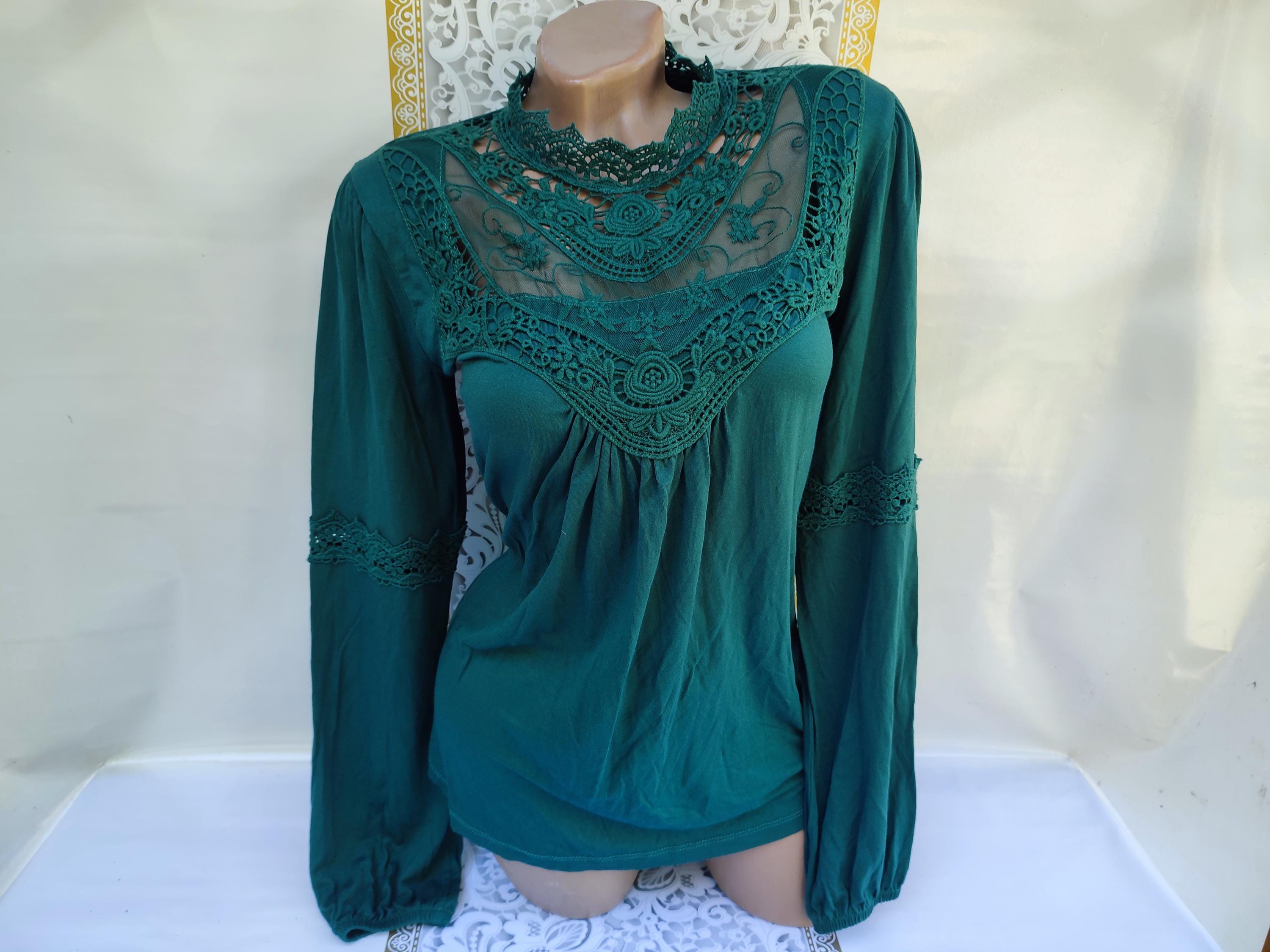 90s Vintage Women's Emerald Green Lace Tie Blouse Long Sleeve. Size S.