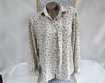 90s Women's White Floral Long Sleeve Blouse. Size L-XL.