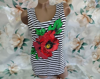 90s Vintage Women's Striped Tank Top with Rose Sequin Patches. Size M-L.