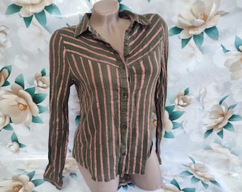 90s Vintage Women's Green Shiny Gold Striped Long Sleeve Blouse. Size S-M.