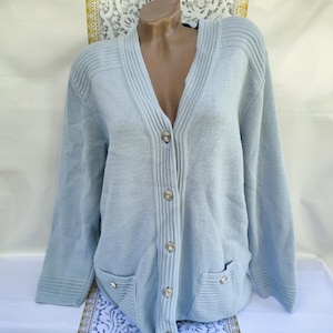 90s Vintage Wool Womens Grey Light Blue V-Neck Cardigan With Pockets. Size XL-2XL.