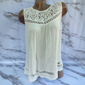90s Vintage Womens White Lace Baby Doll Top Sleeveless. Size L-XL.