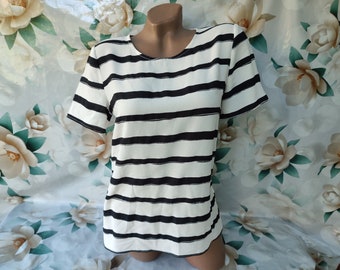 90s Vintage Womens Black White Striped Top/Tee Short Sleeves. Size M.