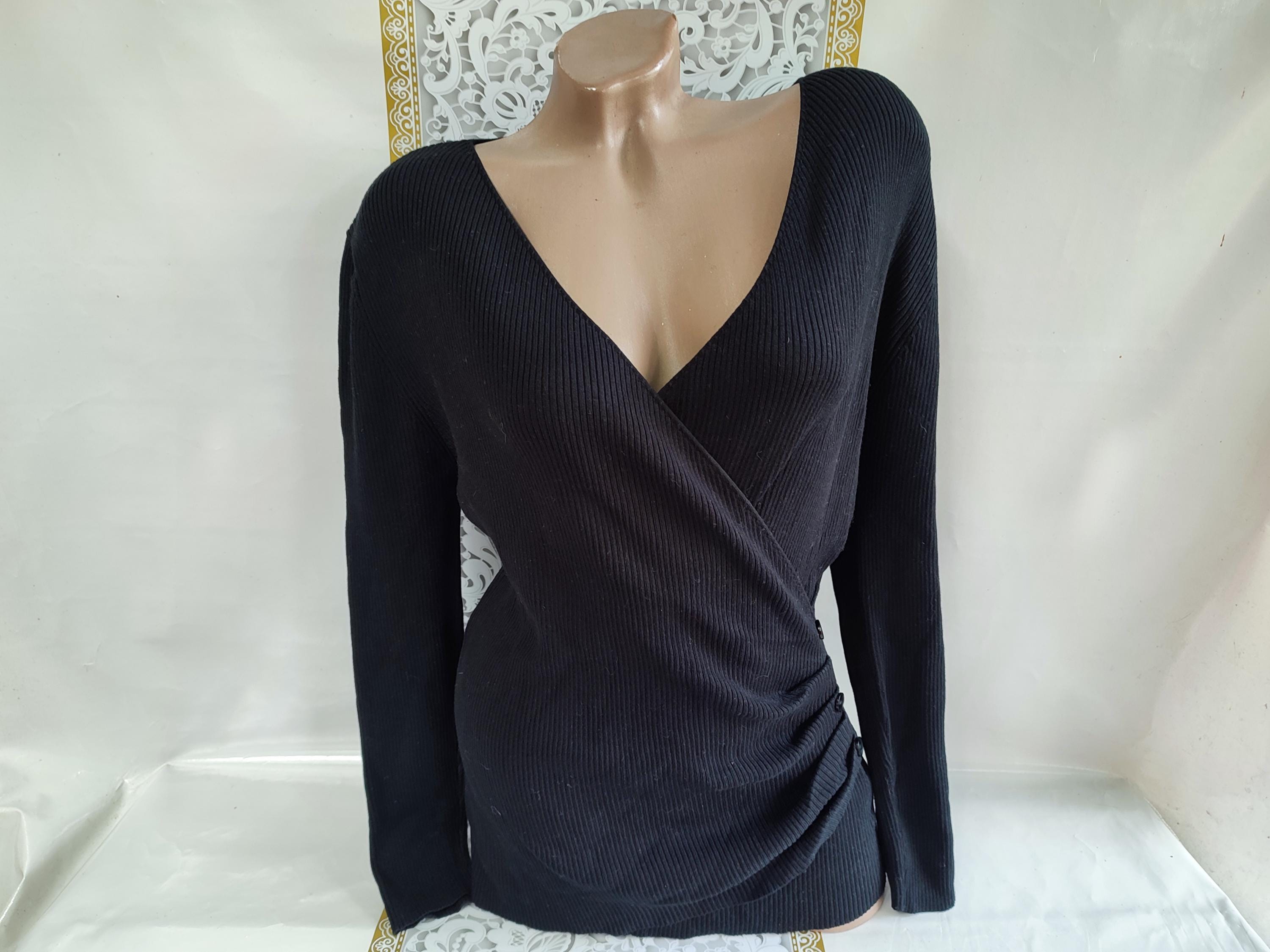 90s Vintage Women's Black Ribbed V-neck Sweater/pullover Fake Wrap