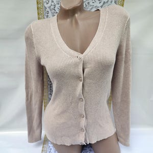 90s Vintage Women&#39;s Taupe Ribbed V-Neck Button Down Cardigan Long Sleeve Size S-M.