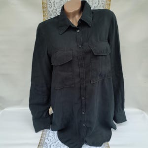 90er Vintage Damen Schwarze Kragen Bluse Mit Aufgesetzten Taschen Langarm. Größe S-M.