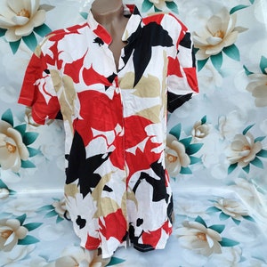 90s Vintage Women's Color Block Blouse/Shirt Abstract Print Short Sleeve. Size L-XL.