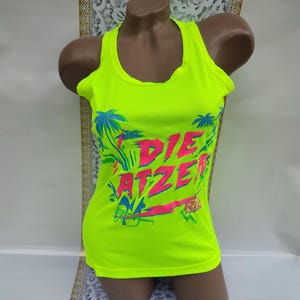 Jaren 90 vintage neongele tanktop met Hawaiiaanse print voor dames. Maat M.