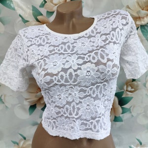 90s Vintage Women&#39;s White Eyelet Lace Crop Top Short Sleeve. Size XS-S.