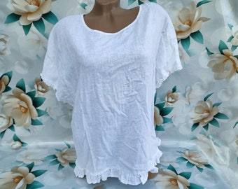 90s Vintage Italy linen+cotton women's white blouse/top oversized with ruffles short sleeve. Size XL-2XL.