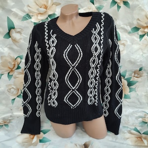 90s Vintage Wool Womens Black White Sweater/Jumper Long Sleeve. Size M.