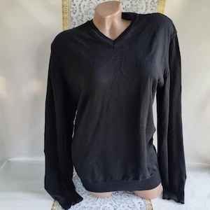 90s Vintage Pure New Wool Women&#39;s Black V-Neck Sweater Long Sleeve. Size M-L.