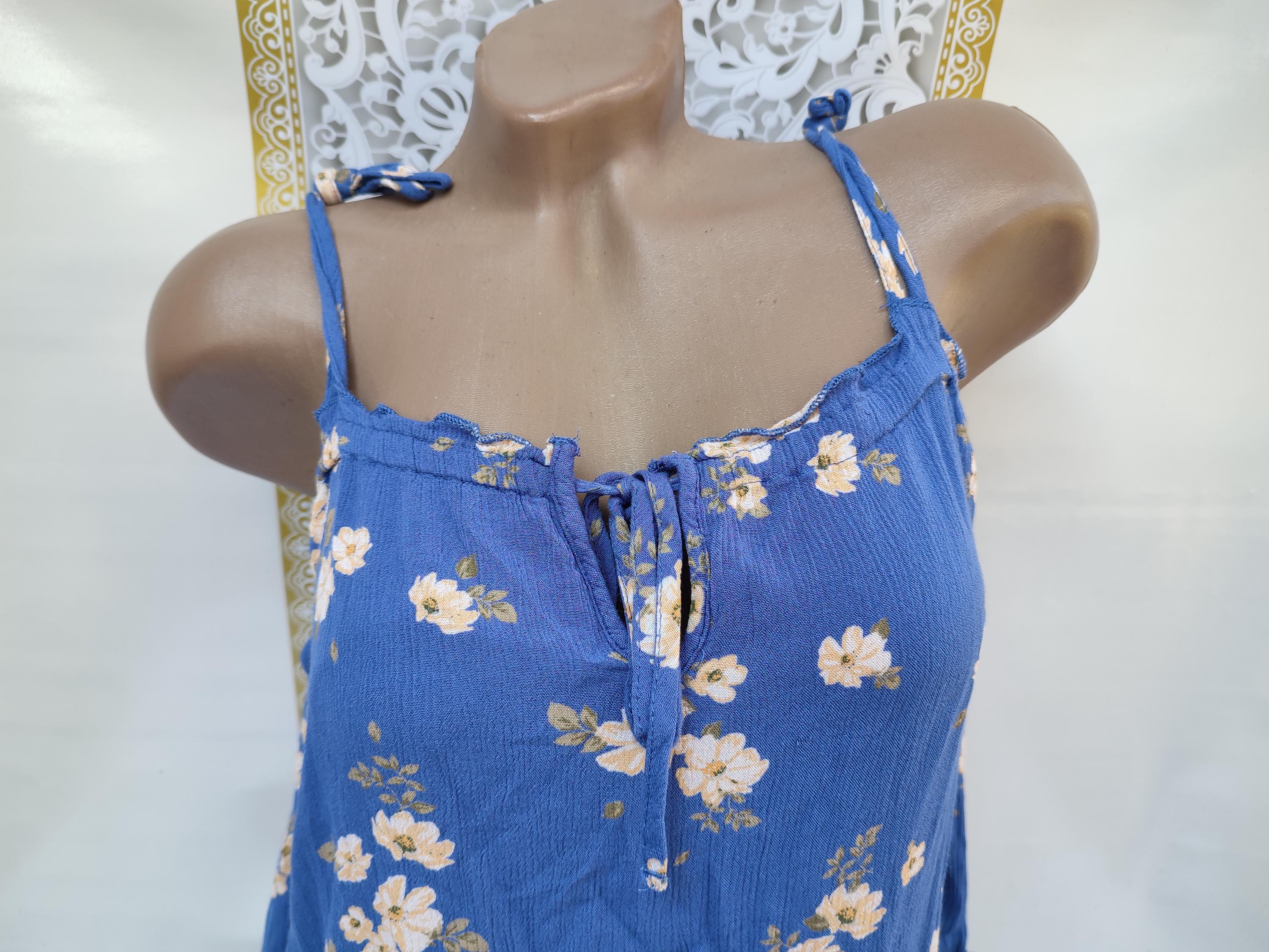90s Vintage Viscose Women's Blue Floral Cold Shoulder Top Long
