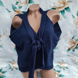 90s Vintage women&#39;s blue boho knitted vest with oversized ties. Size 2XL-3XL.