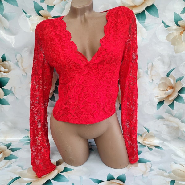 90s Vintage Women's Red Lace Cropped Blouse/Top Open Neck Long Sleeve. Size XS-S.