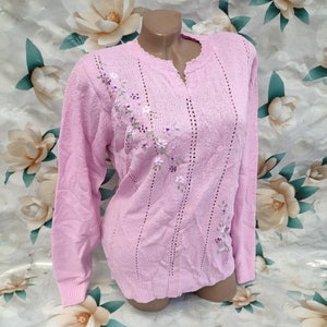 90s Vintage Women&#39;s Lilac Sweater/Jumper Floral Embroidery Long Sleeve. Size M-L.