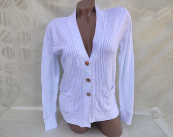 90s Vintage Women's White V-Neck Buttoned Ribbed Cardigan. Size M.