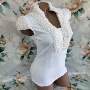 90s Vintage Women&#39;s White Boho Blouse Jabot Collar. Ruffle Short Sleeve Blouse. Size XXS-XS.