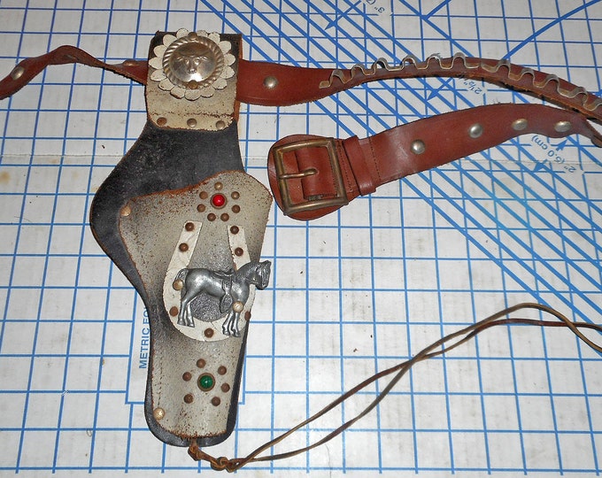 Vintage 1950s Single Leather Cap Gun Holster Set With Belt & Horse